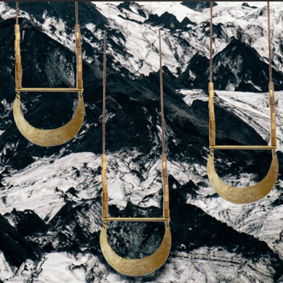Vintage Jewelry - Long brass moon necklace